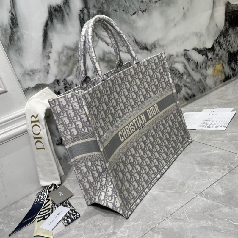 Dior Shopping Bags